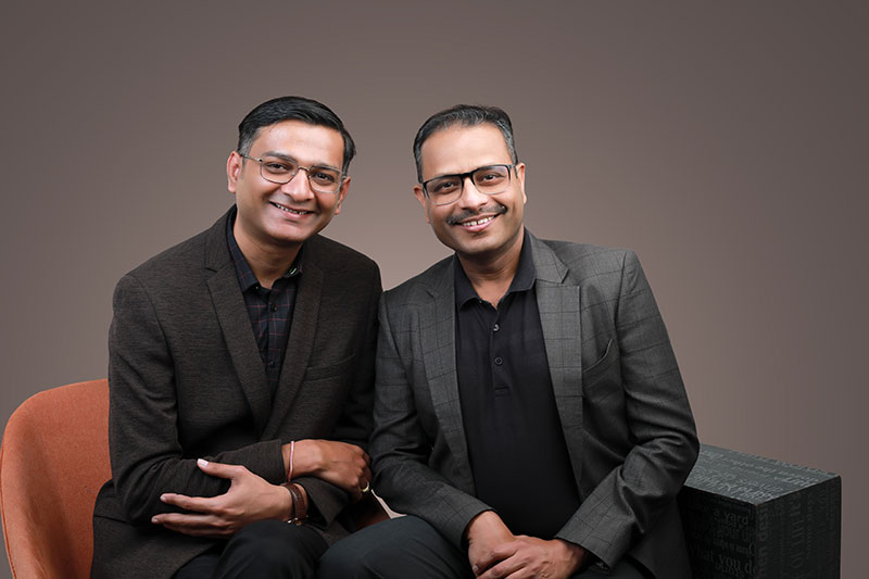 Best Urologist doctors Dr. Manish Dubey and Dr. Vijay Kumar Yadav at MITR Urology Associates and Hospital in Navi Mumbai, with centres at Panvel, Kharghar, Ulwe, and Vashi.